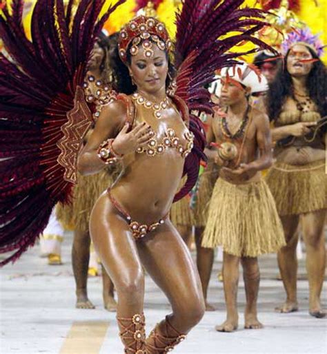 Interesting Green Samba Dancers Brazil Carnival 8