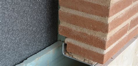 Dallo spessore ridotto sono facili da applicare per rivestimenti . La stratigrafia della facciata ventilata in mattoni | facciavista