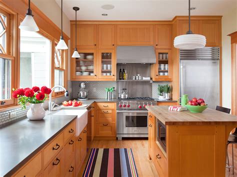 kitchen  oak cabinets   design tips wood