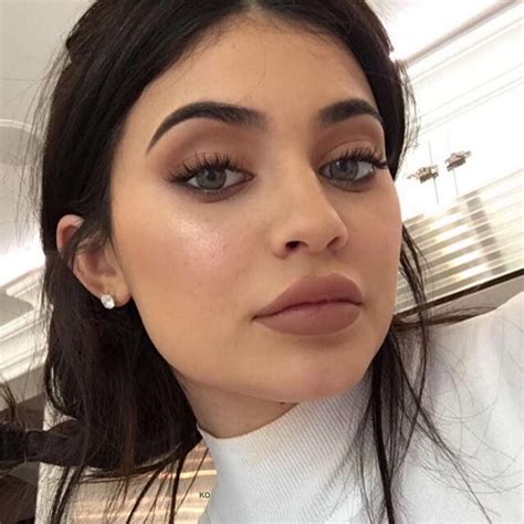 Kylie Jenner Colored Contacts Kylie Jenner Eye Color
