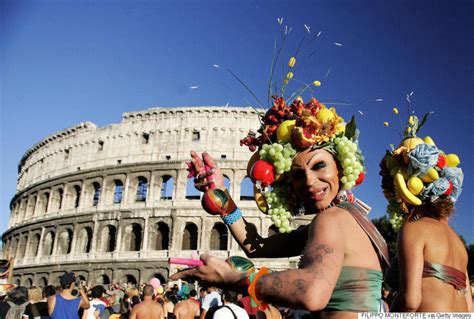 17 breathtaking photos of queer pride taken all over the world huffpost