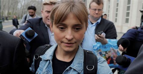 former ‘smallville actress allison mack released on 5m bond in sex