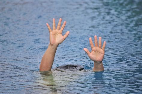 10代の男性2名が溺死 川で溺れた5歳女児の救出を試みて力尽き… sirabee