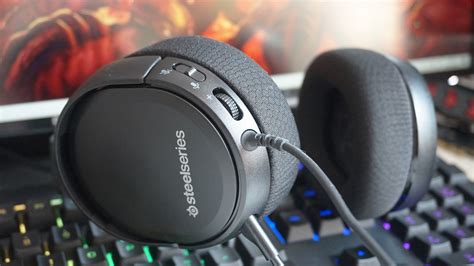 steelseries arctis  review rock paper shotgun