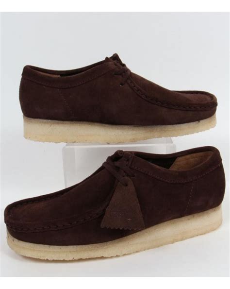 Clarks Originals Wallabee Shoe In Suede Dark Brown Moccasin