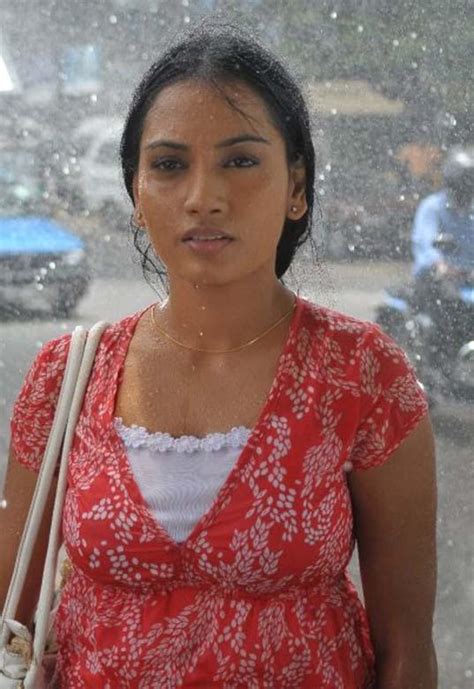 hot sri lankan girls news chaturika peris sri lankan news girls biography hot pics actress
