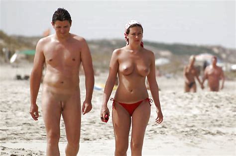 Naked Dickless Couples On The Beach Transman Ftm Nullo