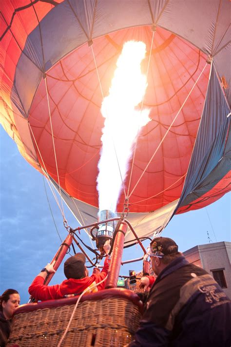 hot air balloon flight    ballooning
