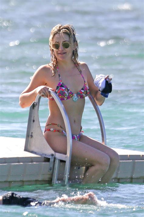 kate hudson flaunts her toned body on the beach the fappening leaked photos 2015 2019