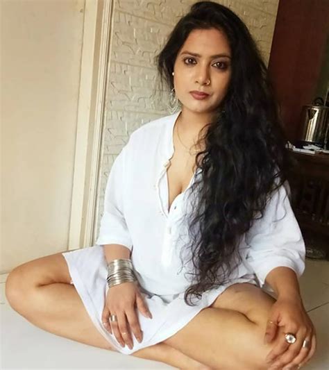 21 hot photos of kavita bhabhi actress from ullu app