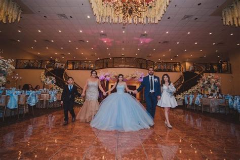 Pin By Tracey Schuette On Quincinita Photo Ideas Quinceanera