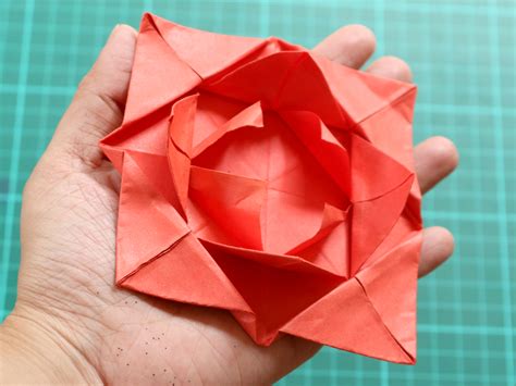 como dobrar um origami simples de flor  passos