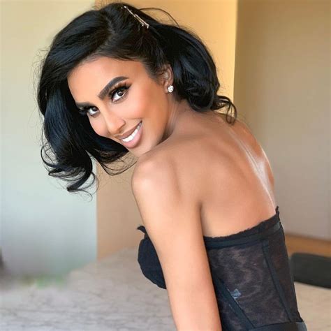 Lilly Ghalichi Hot Pictures And Fashion Style 49 Photos