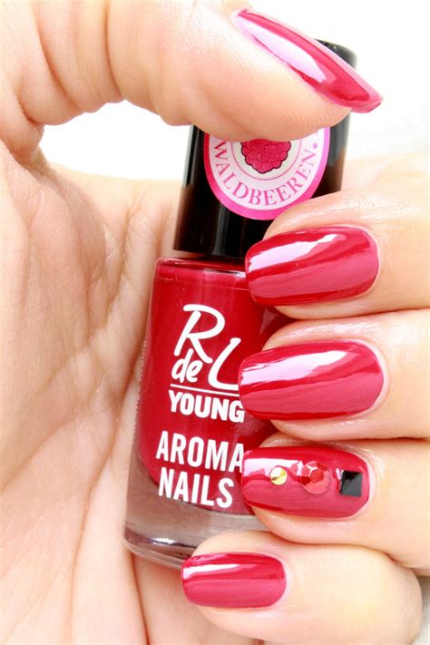 list  review rival de loop young aroma nails waldbeere