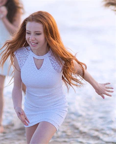 Pin Op Francesca Capaldi