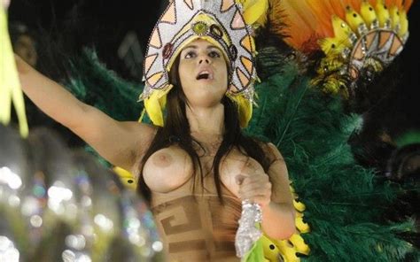 carnaval porno 2018 famosas peladas nuas no desfile rei da pornografia