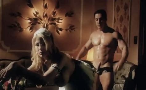 someone please offer till lindemann to shoot a porn