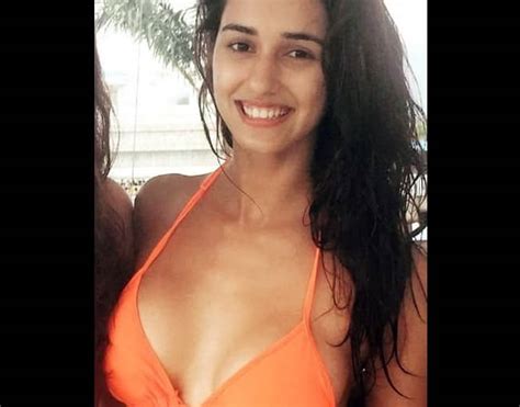 Disha Patani Flaunts Her Sexy Cleavage In This Picture