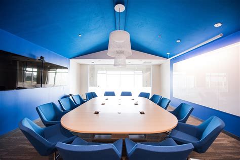 a tour of homeaway s beautiful new office officelovin