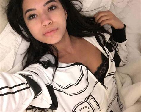 Julia Kelly Nude And Sexy Private Pics Scandal Planet