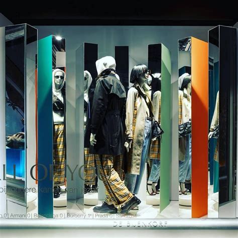 de bijenkorf visual merchandising displays store