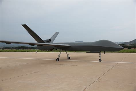 le drone militaire ch  prend son envol east pendulum