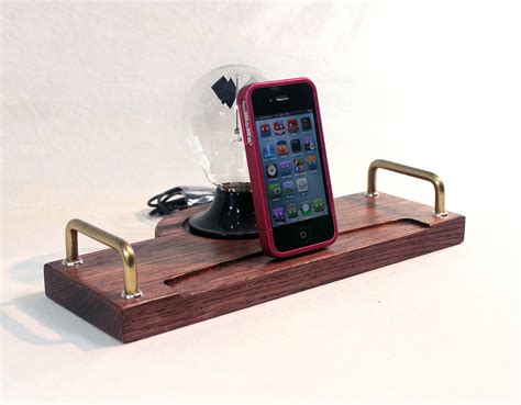 dock  science ipad ipad mini iphone  lighting plug   pin mounted charger