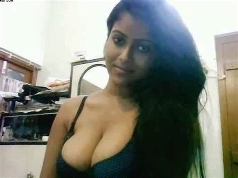 stunning desi kolkata girl nude posing ass and nipples indian nude girls