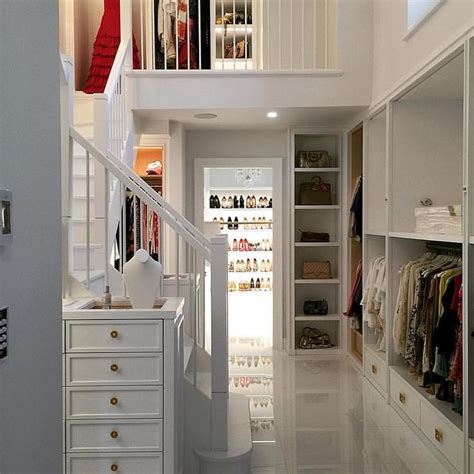 images  amazing closets  pinterest mansions closet island  walk  closet