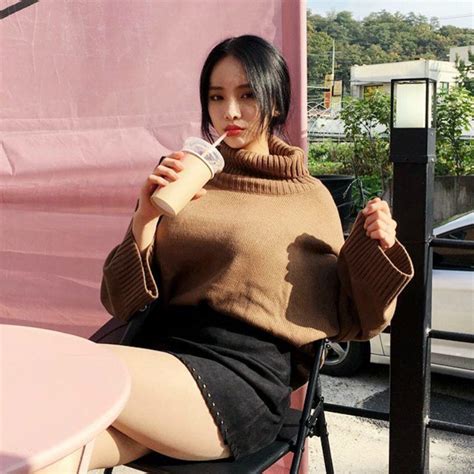 Meet The Korean Model Breaking The Internet With Her