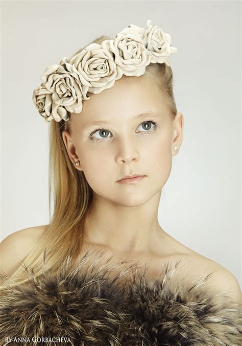 fashionbank model polina trofimova