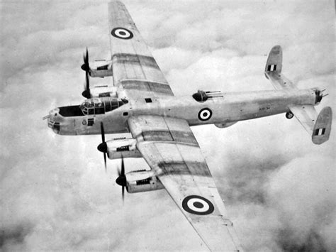 historia da aviacao bombardeiros  pos guerra avro lincoln
