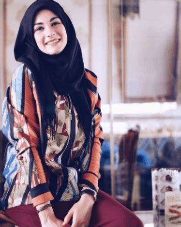 gaya  desain jilbab musim panas terbaru