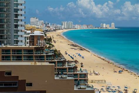 beautiful cancun beaches  dream discover