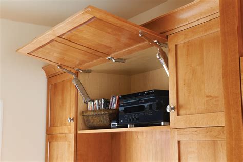 design craft cabinets lift  stay door