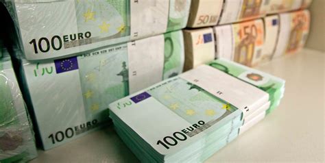 banker ueber steueroasen  euro lohnen sich nicht tazde