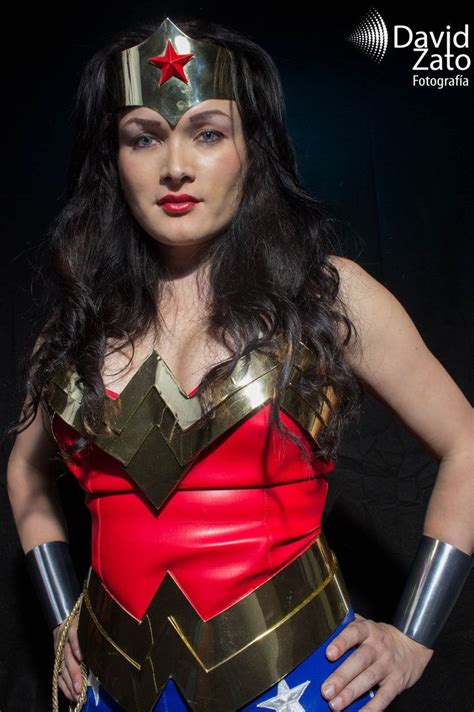 wonder woman cosplay by hipolyta25 on deviantart superman and wonder woman cosplay pinterest