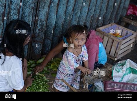 extreme street poverty  res stock photography  images alamy