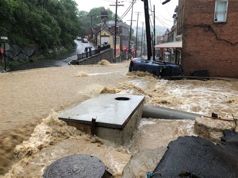 massive floods strike ellicott city state  emergency declared wtop