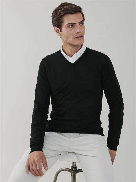 mens luxury silk  cashmere blend  neck sweater  black
