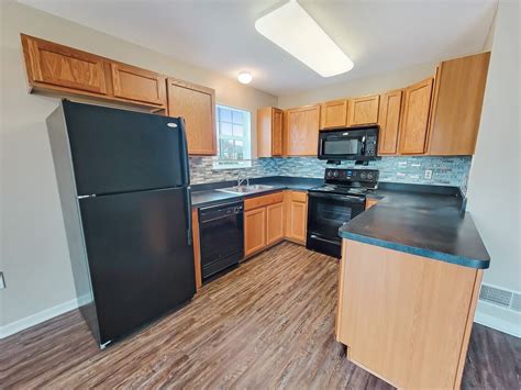 lions gate townhomes townhomes  rent red lion pa apartmentscom