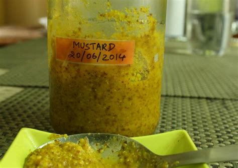 prepare favorite english mustard