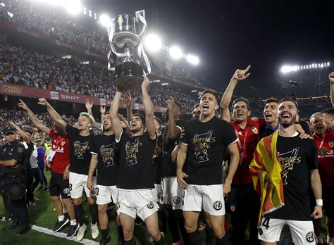 valencia upsets barcelona    win  copa del rey  spokesman review