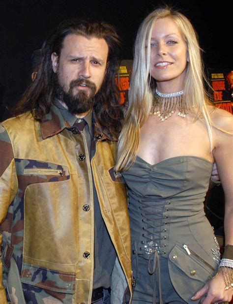 Who Is Rob Zombie S Wife All About Sheri Moon Zombie