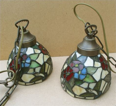 twee hanglampen glas  lood catawiki