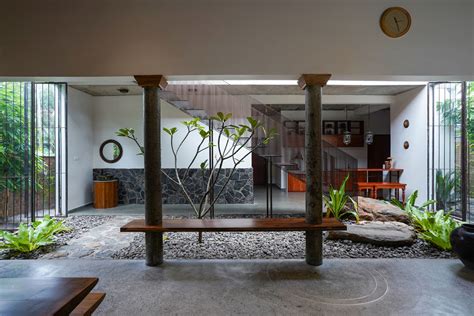 home designing  eclectic house   courtyard  kerala india da vinci lifestyle