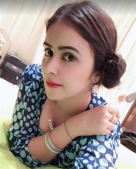 Tik Tok Beautiful Selfie Girls Azra Hyder Pakistani Most Beautiful Hot
