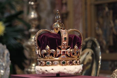 british crown jewels   worth
