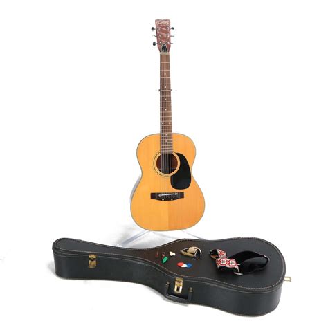 cortez acoustic guitar  case  accessories ebth