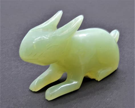 hand carved jade rabbit figurine beautifully   fine etsy